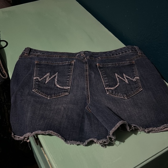 Maurice’s women’s jean shorts - Picture 4 of 4